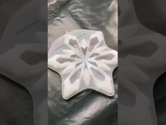 Superfici scintillanti con resina chiara