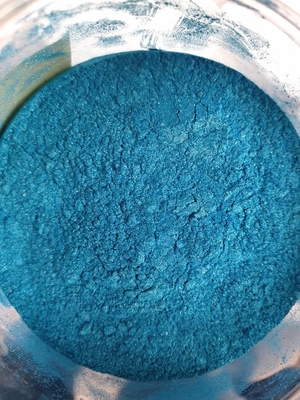 Grandi particelle pigmento di resina epossidica blu offrono effetti più pronunciati